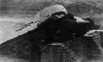 Опытный танк А-20 во время испытаний преодолевает препятствие. Июнь 1939 года.
