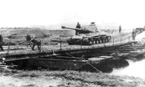 Танк ИС-2 71-го ОГв.ТТП на переправе. Весна 1945 года.
