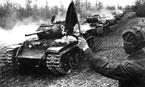 Колонна танков КВ-1С 6-го отдельного гвардейского танкового полка прорыва перед маршем. Северо-Кавказский фронт, весна 1943 года.
