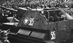 САУ СУ-76М из 27-го самоходно-артиллерийского полка 1-го танкового корпуса Войска Польского. Парад в Варшаве в День победы над Германией. В ряде подразделений 1-го танкового корпуса для идентификации своих машин пястовский орёл обводился окружностью белого цвета.