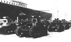 Танки Т-18 на параде 1 мая 1931 г. Слева – машина, окрашенная в светло-зелёный цвет.