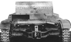 Т-26Т (с бронированным верхом), вид сзади. 1936 год. Хорошо видно буксирное приспособление и два наблюдательных люка в кормовом листе рубки.