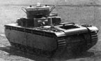 Т-35А первых выпусков на полигоне под Харьковом в 1936 году. Хорошо виден глушитель, расположенный поперек корпуса, и общий прямоугольный люк в главной башне