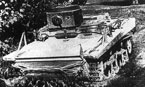 Радийный танк Т-37РТ преодолевает водную преграду. Большие Киевские манёвры, сентябрь 1935 года.