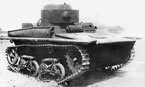 Танк Т-37А первых выпусков, 1934 год. Машина еще не имеет поплавков над гусеницами.