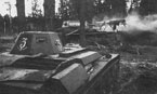 Атакуют танки 3-й гвардейской танковой бригады. На переднем плане Т-60 с экранированной башней. Калининский фронт, 1942 год.