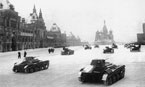  Танки Т-60 на Красной площади. Москва, 7 ноября 1941 года. 