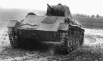 Фото танка Т-70М, сделанное на 1-м Белорусском фронте летом 1944 года. Хорошо видна рукоятка для запуска двигателя на лобовом листе корпуса.