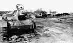 Танки Т-70М, подбитые в ходе боёв за Харьков. Март 1943 года.