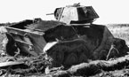 Лёгкий танк Т-70, разбитый во время боёв на дальних подступах к Сталинграду. Машина имеет башенный номер 60-33, на корме корпуса закреплена крышка жалюзи для доступа воздуха к радиатору, которая устанавливалась в холодное время года. Сентябрь 1942 года.
