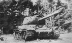 ИС-2 выведенный из строя немецкими войсками летом 1944 года. Предположительно Львовское направление.