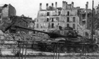 Танки ИС-2 на улицах Берлина. Весна 1945 г.