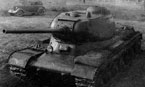Один из первых серийных танков ИС-85 во дворе ЧКЗ. Август 1943 г.