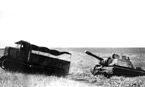 АТ-45 во время своих государственных испытаний транспортирует ИСУ-152. 1944 год.