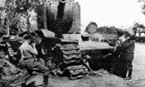 КВ-2 из 2-й танковой дивизии в одиночку в течении суток сдерживал продвижение отдельных частей 6-й немецкой танковой дивизии в районе города Рассеная. Танк был обездвижен немецкой 105-мм гаубицей, но продолжал бой. Брошен экипажем когда кончились снаряды.