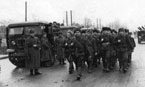Войска идут на фронт. Подмосковье, зима 1941 года.