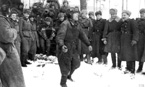 Личный состав 8-й самоходно-артиллерийской бригады на отдыхе. Белорусский фронт, февраль 1944 года.