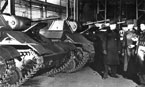 Передача представителям Красной Армии танков Т-70, отремонтированных на одном из заводов. Осень 1942 года.