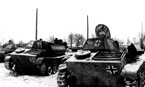 Использовавшиеся в Вермахте трофейные лёгкие танки Т-70М одной из частей Вермахта, захваченные частями Красной Армии в ходе наступления зимой 1943 года. Машины перекрашены в серый цвет и имеют бортовые номера красного цвета с белой окантовкой.