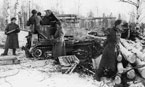 Самоходная установка ЗИС-30 на огневой позиции. Западный фронт, ноябрь 1941 года.